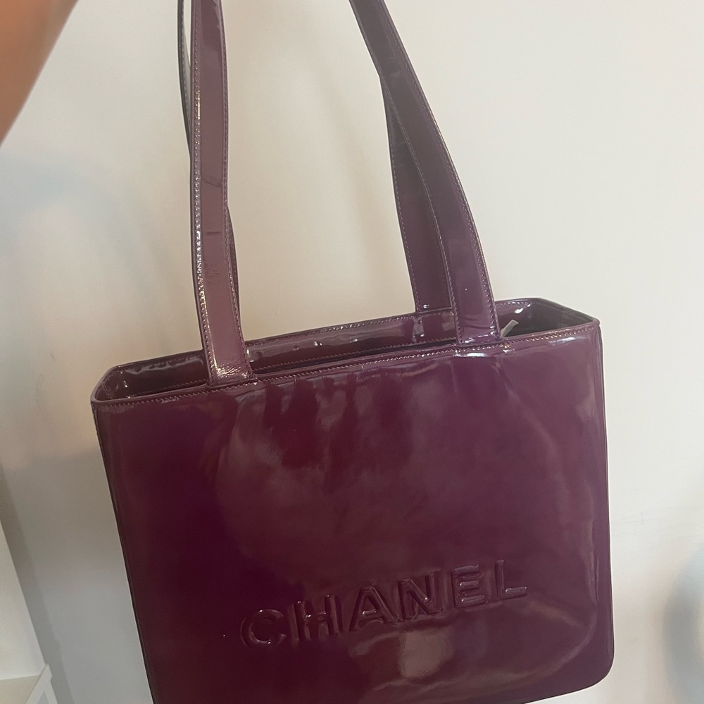 SOLD‼️Chanel Purple Tote Bag with Luxurious Leather Finish